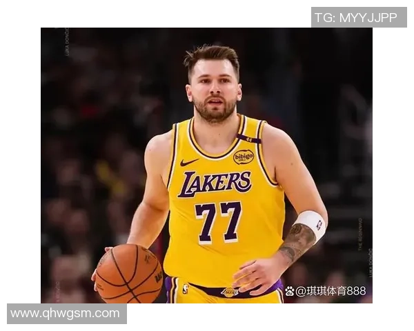 卢卡东契奇引领新时代篮球潮流展现全能球风与无尽潜力 卢卡东契奇引领新时代篮球潮流展现全能球风与无尽潜力